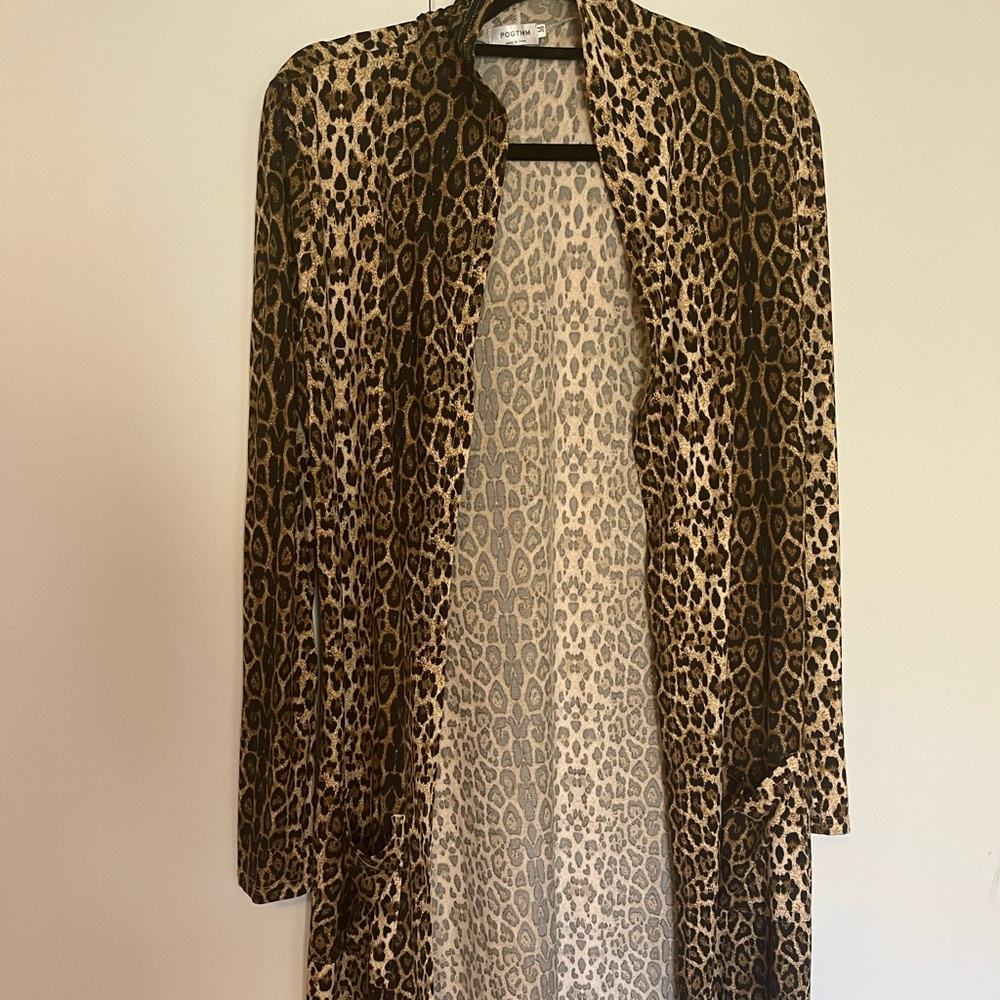 Long leopard cardigan with pockets , size medium